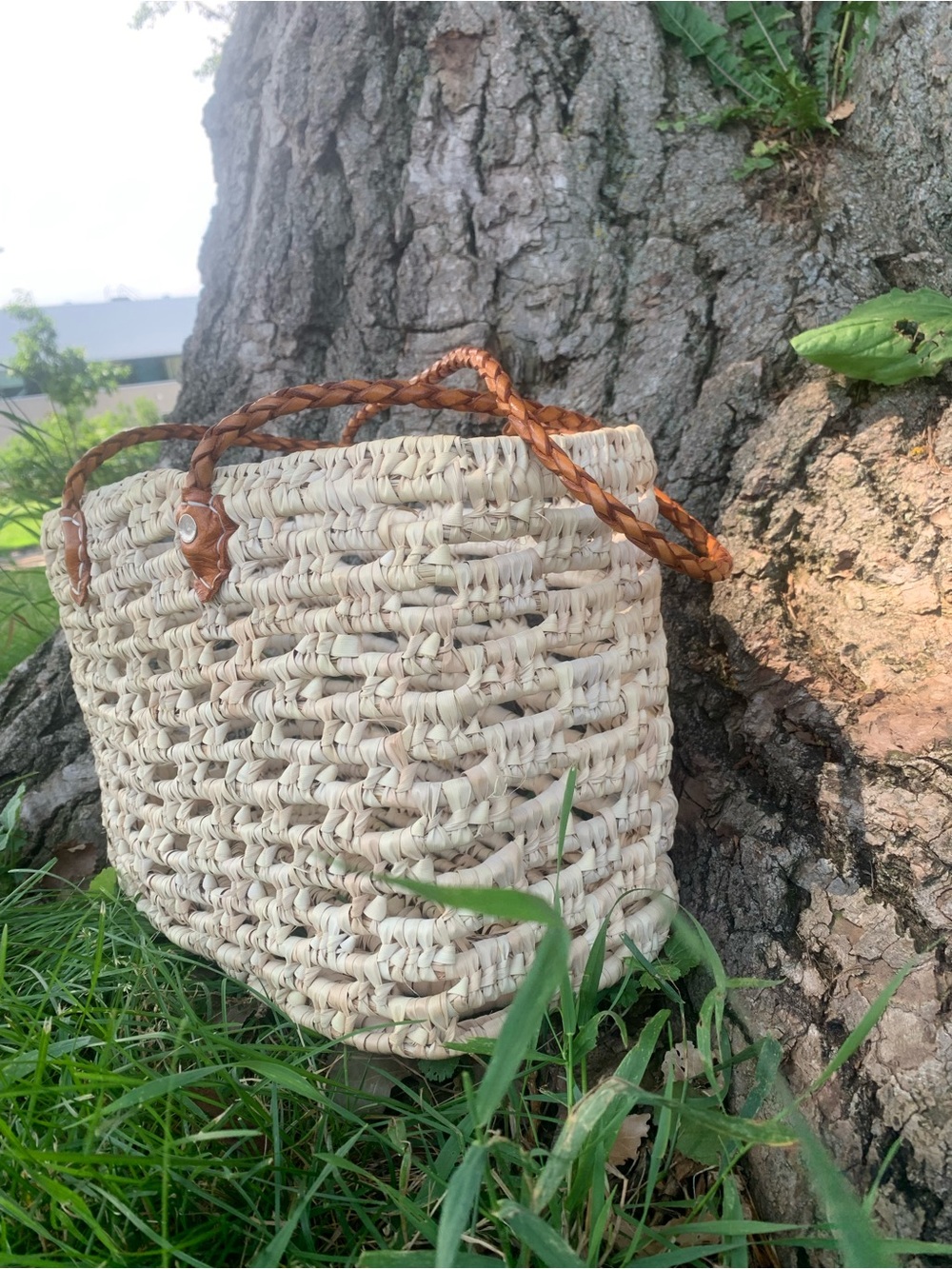 NWT Handwoven picnic basket bag- wicker basket -tote bag - beach bag basket - Picture 5 of 15